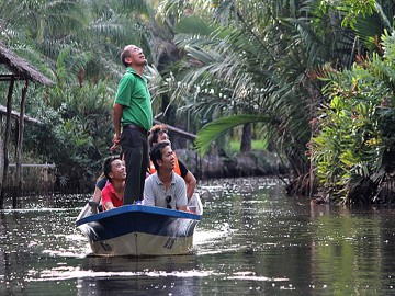  Mari-Mari Village Tour & River Cruise